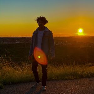 Meet your Posher, Leo